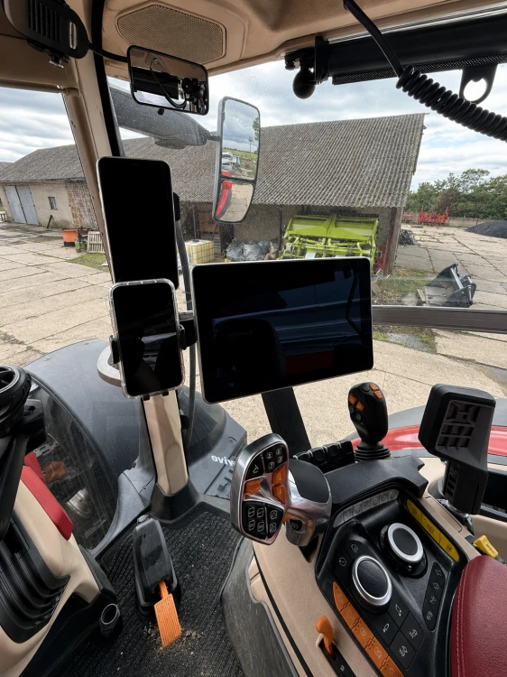 AFS Pro 1200 / Intelliview 4 plus CASE IH NEWHOLLAND Phone Mount